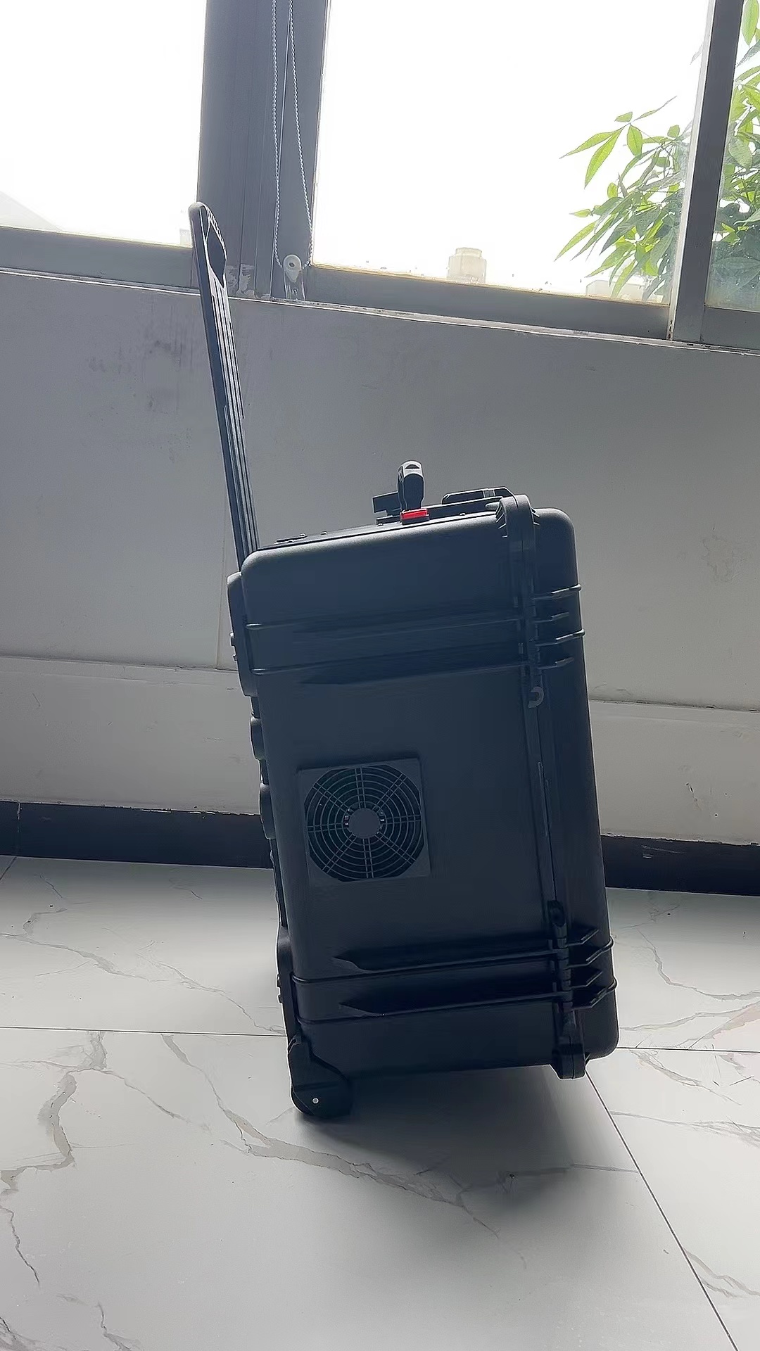 排浦镇手拉箱型移动通信干扰器